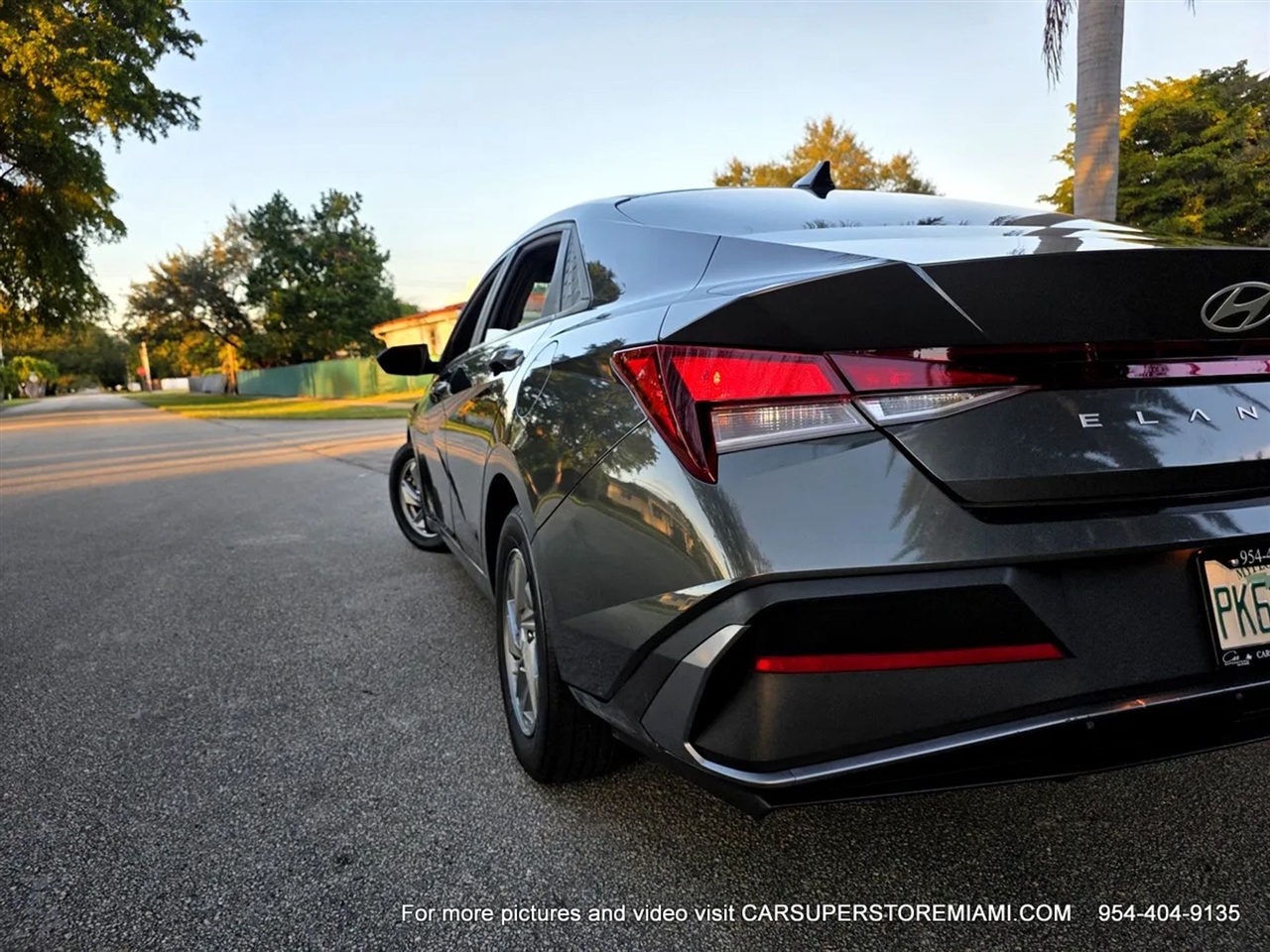 Hyundai Elantra  2024