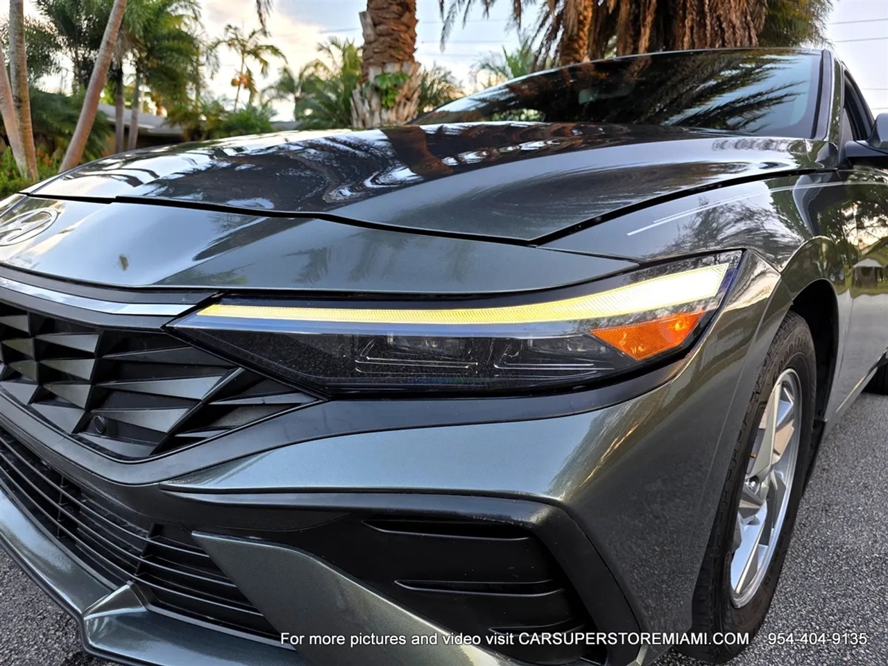 Hyundai Elantra  2024