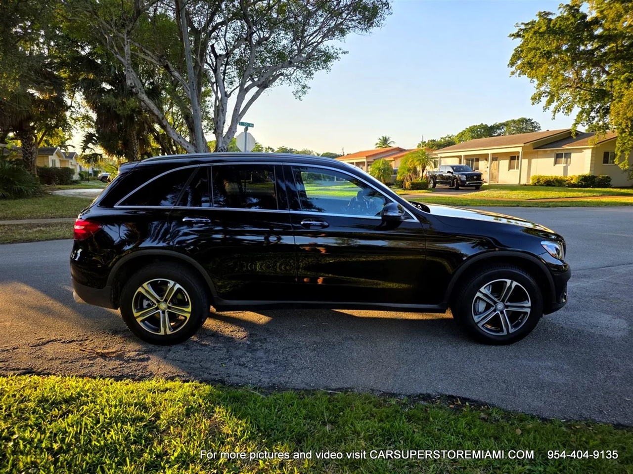 Mercedes-Benz GLC-Class  2017