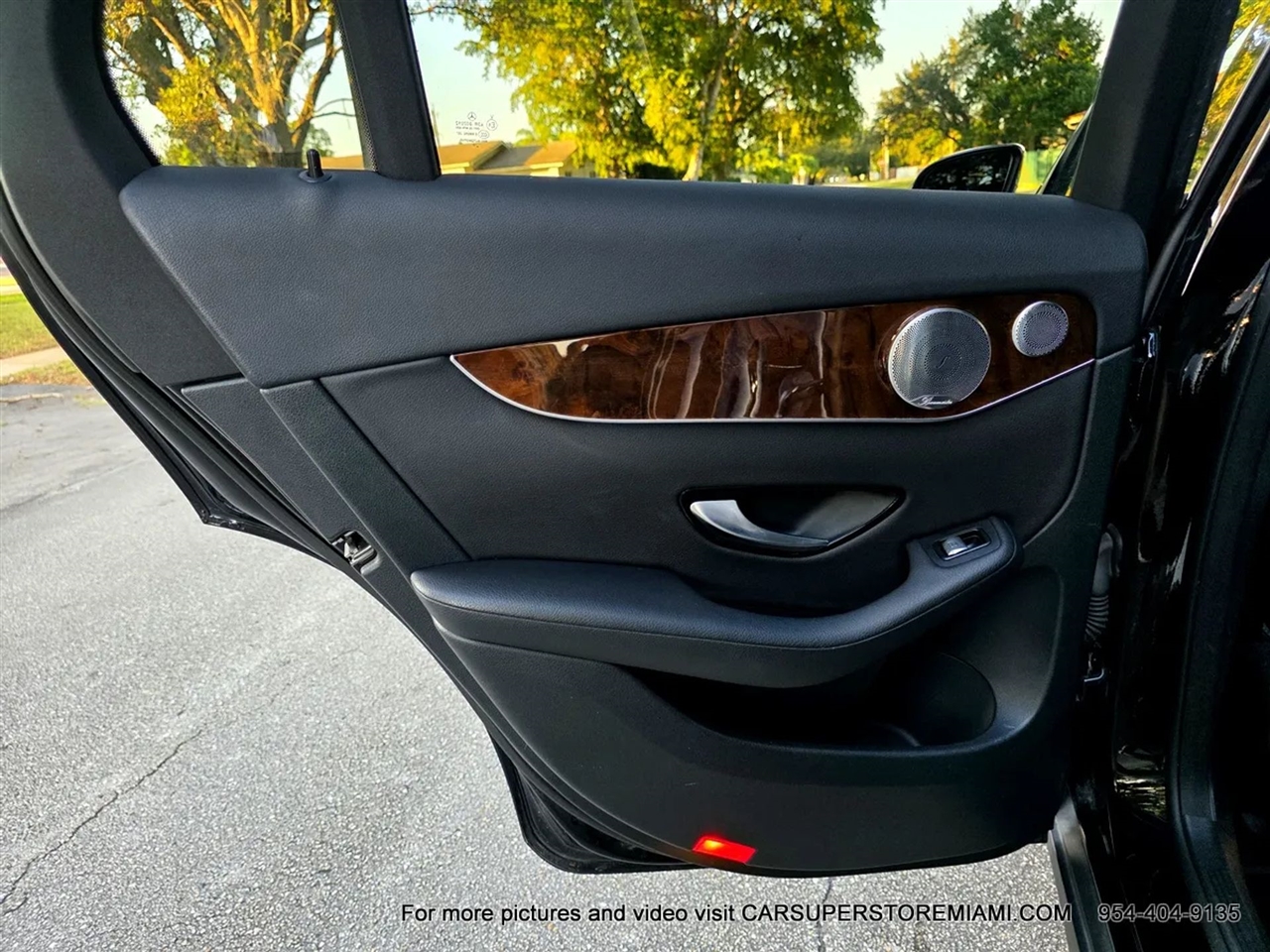 Mercedes-Benz GLC-Class  2017