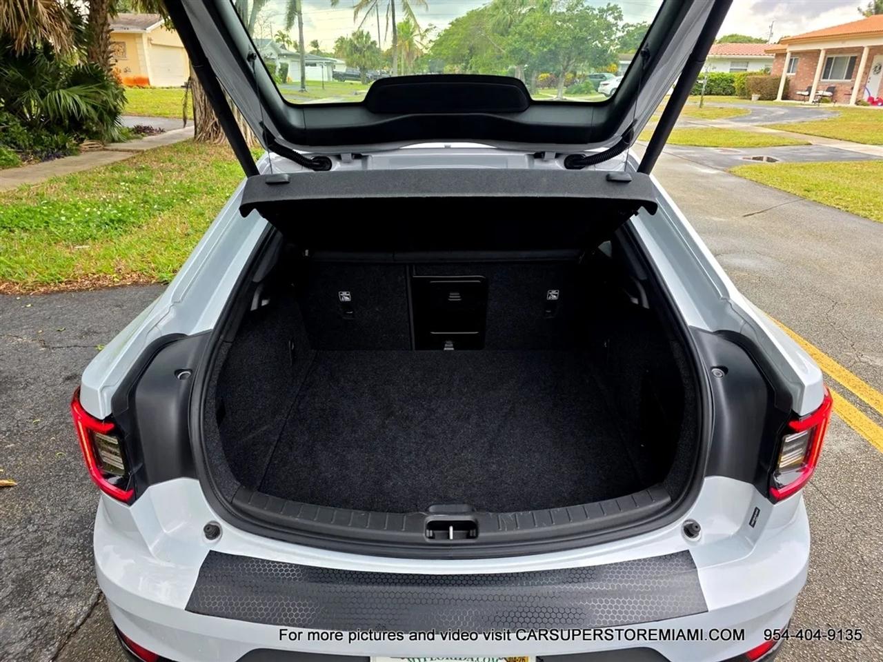 Polestar 2  2023