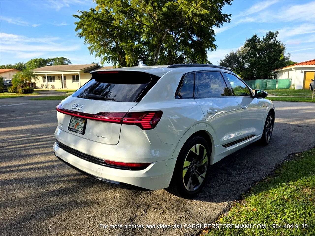 Audi E-Tron  2021