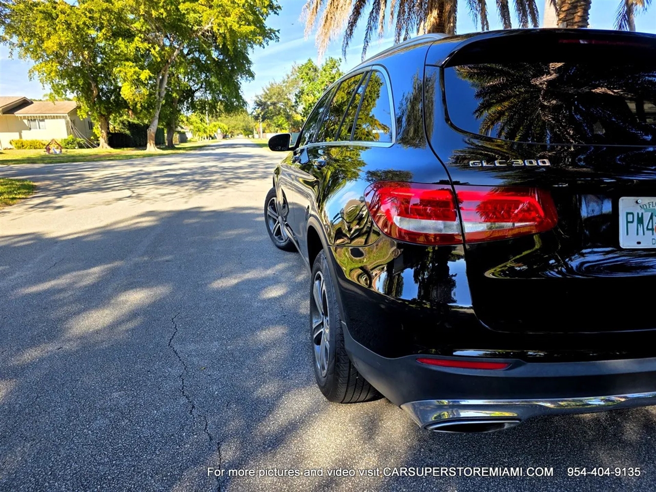 Mercedes-Benz GLC-Class  2017