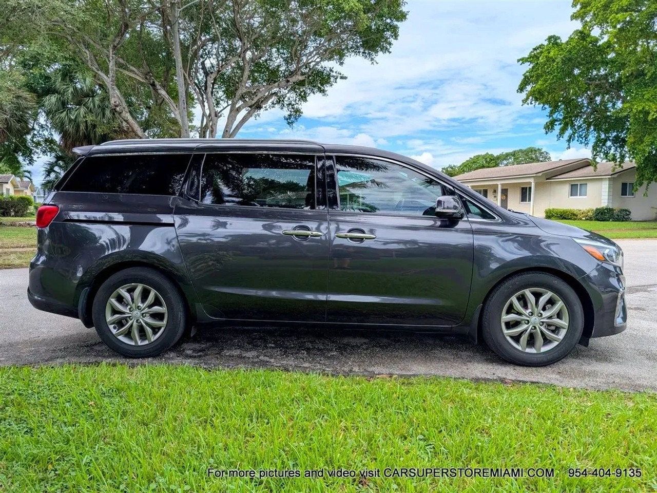 Kia Sedona  2021