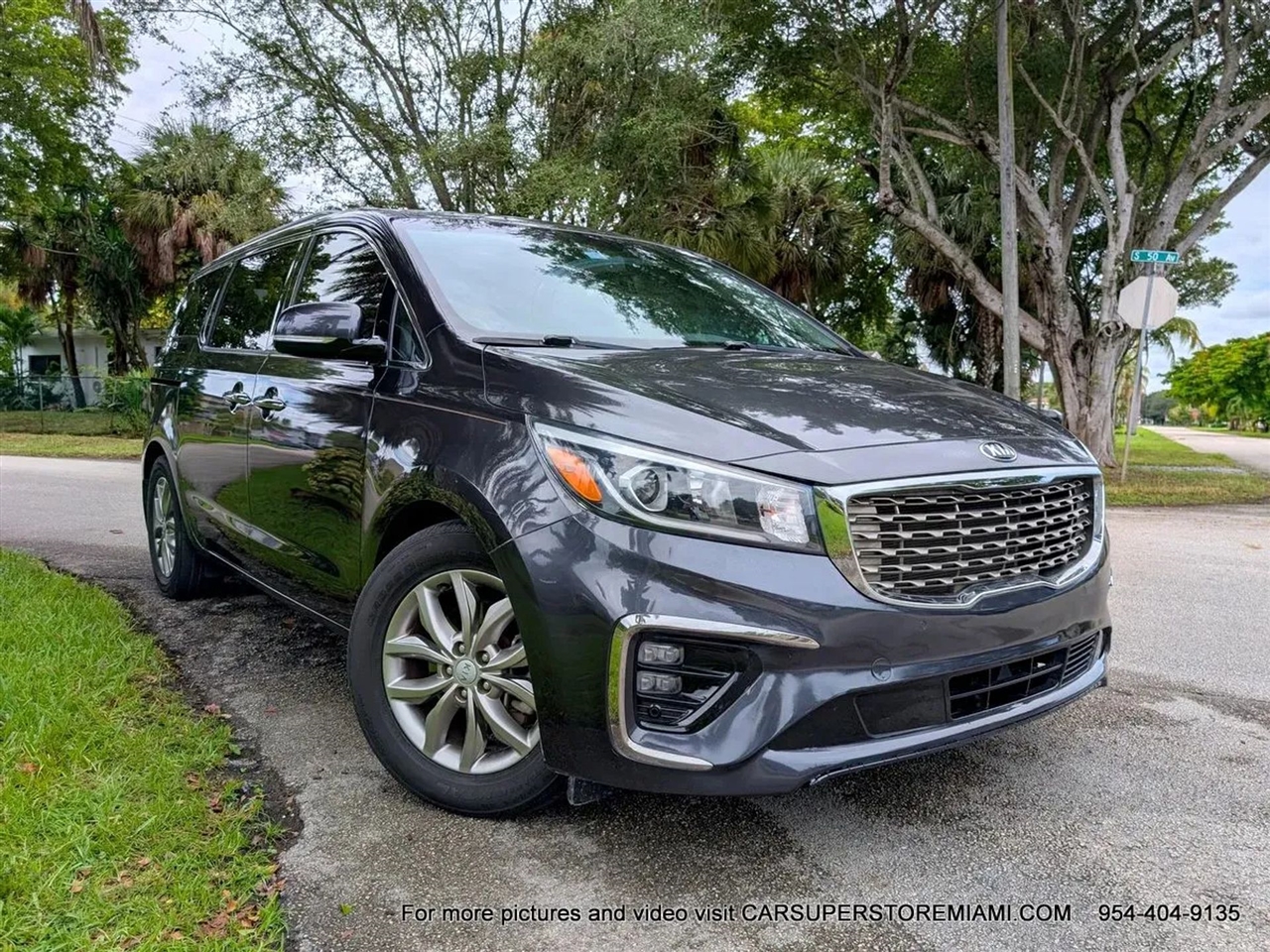 Kia Sedona  2021
