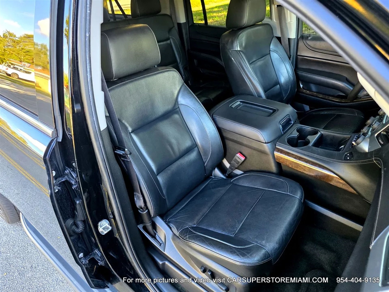 Chevrolet Suburban  2018