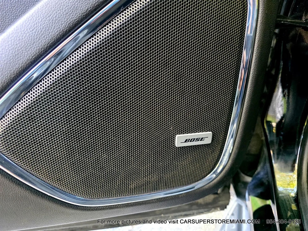 Chevrolet Suburban  2018