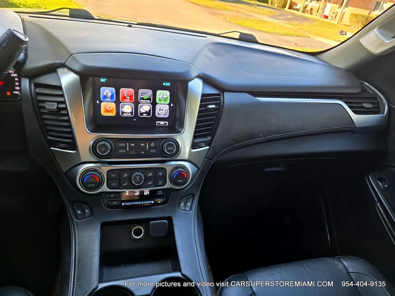 Chevrolet Suburban  2018