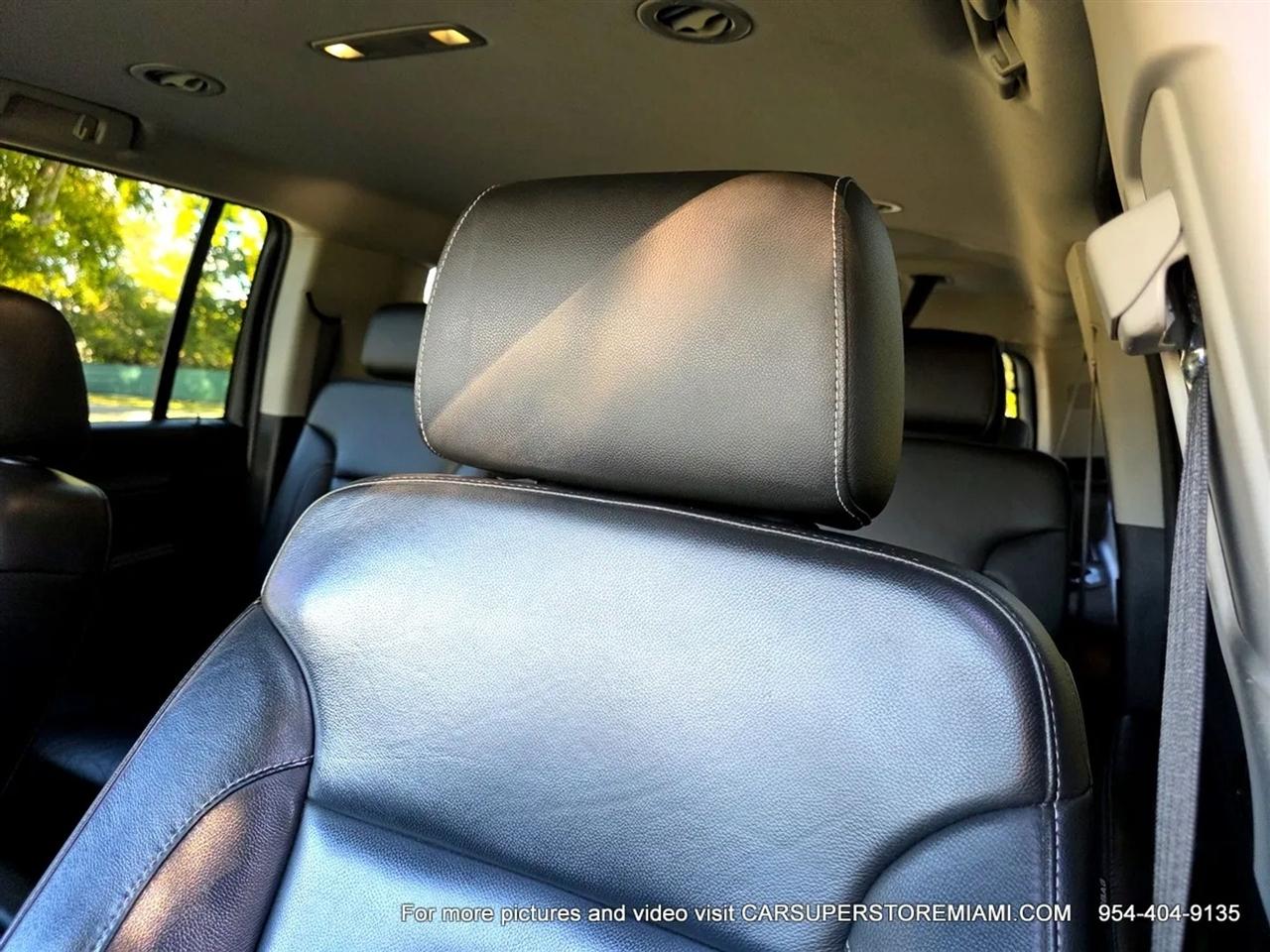 Chevrolet Suburban  2018