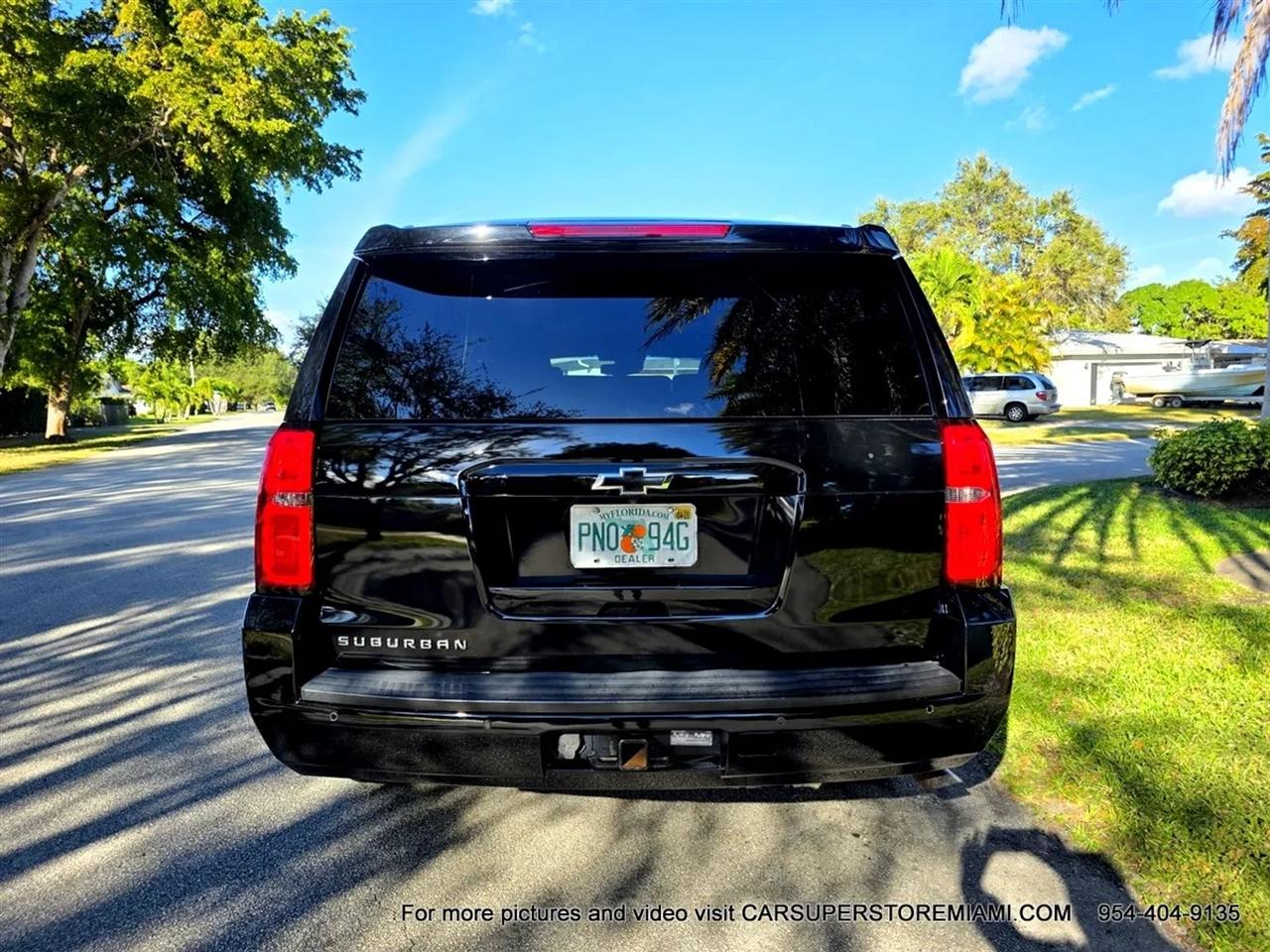 Chevrolet Suburban  2018
