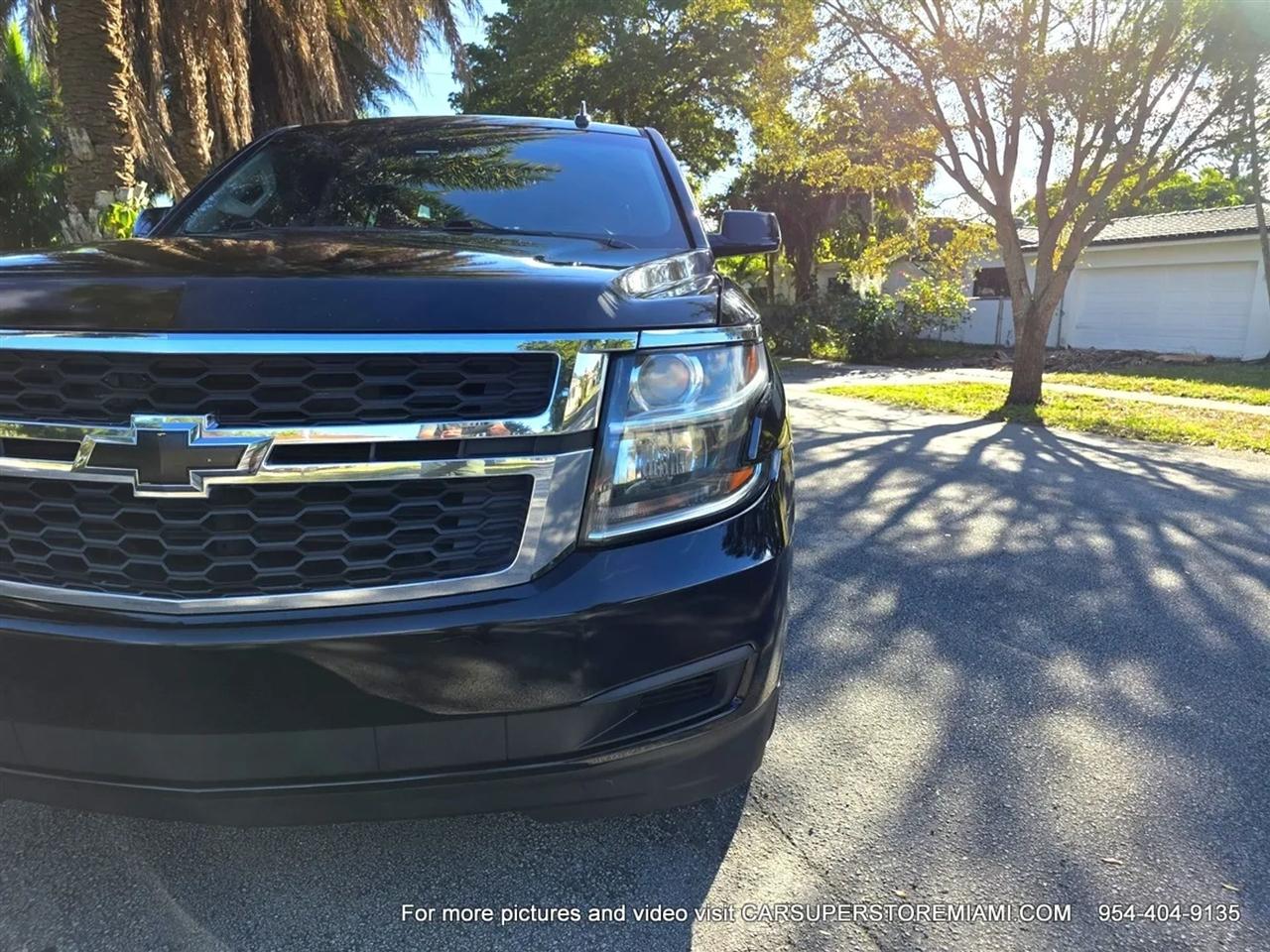 Chevrolet Suburban  2018