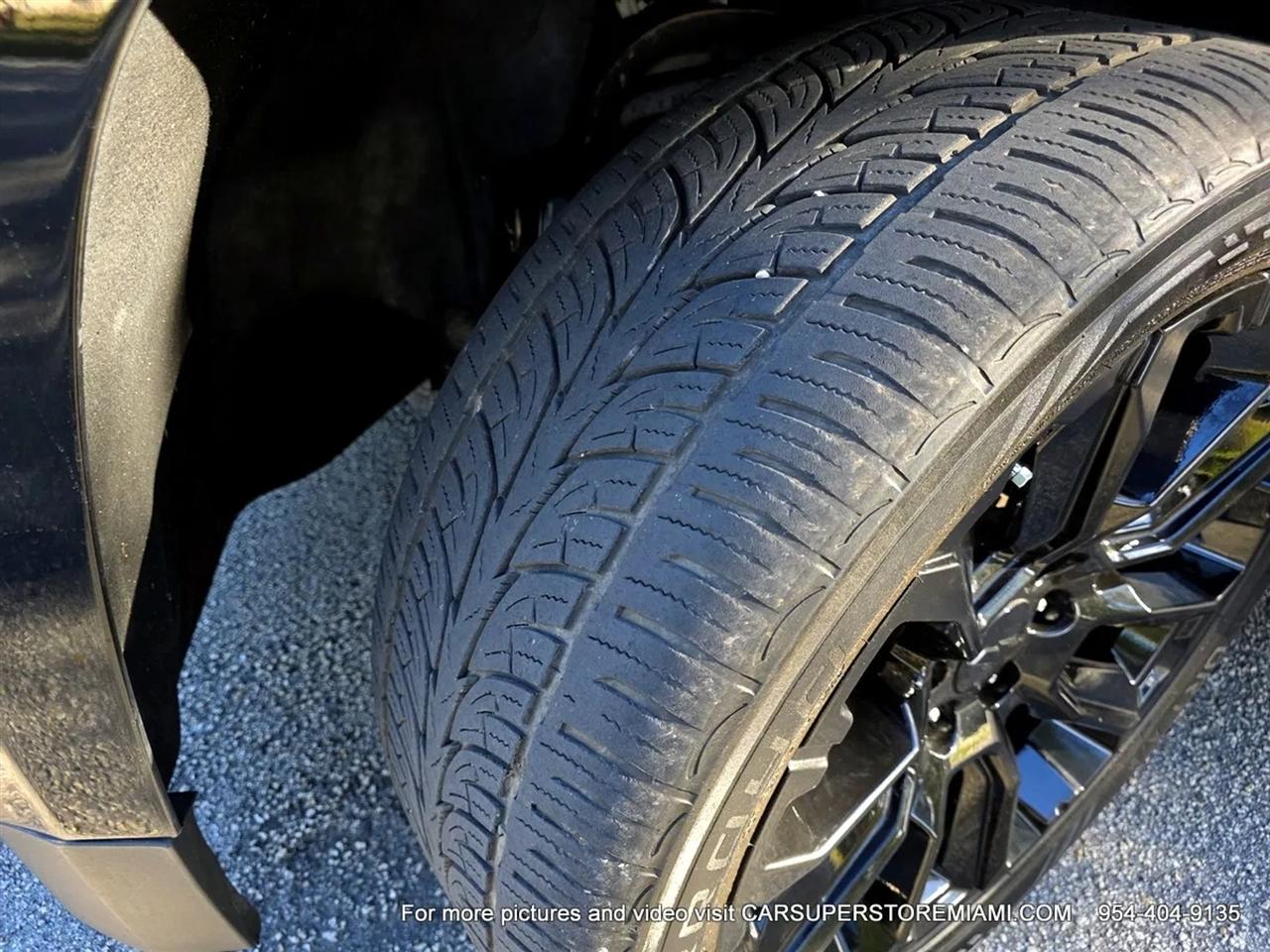 Chevrolet Suburban  2018