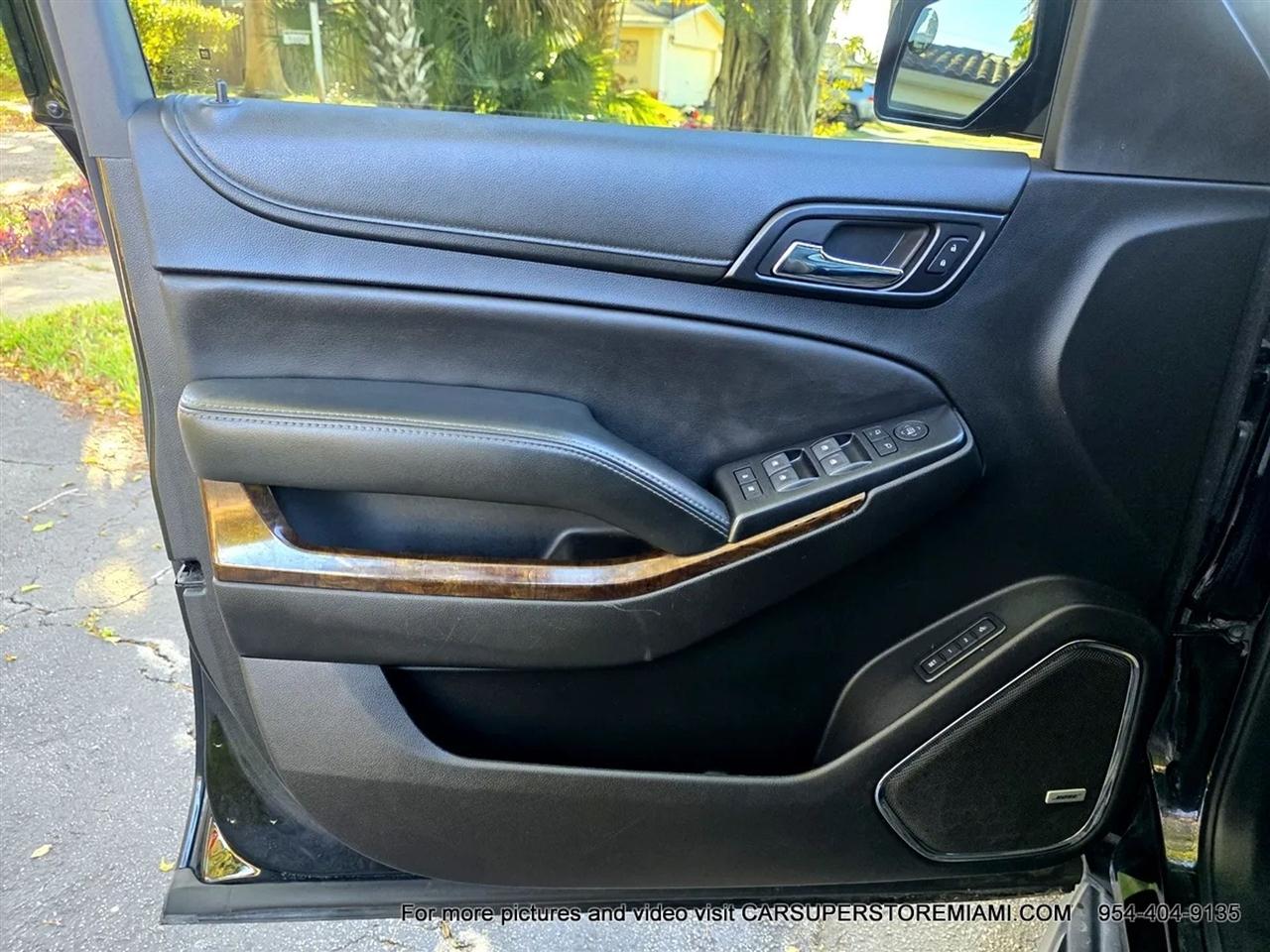 Chevrolet Suburban  2018