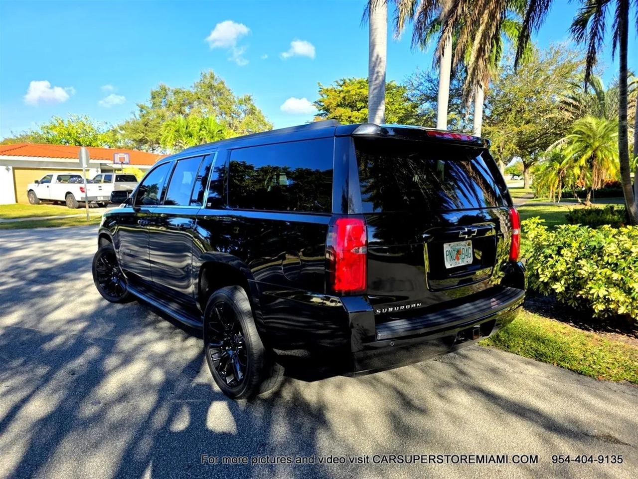 Chevrolet Suburban  2018