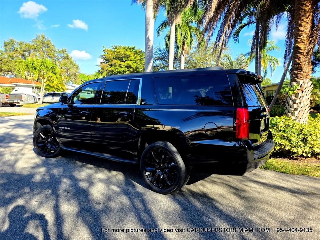 Chevrolet Suburban  2018