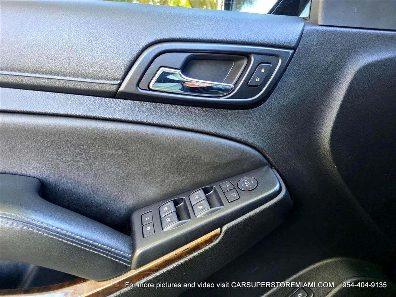 Chevrolet Suburban  2018