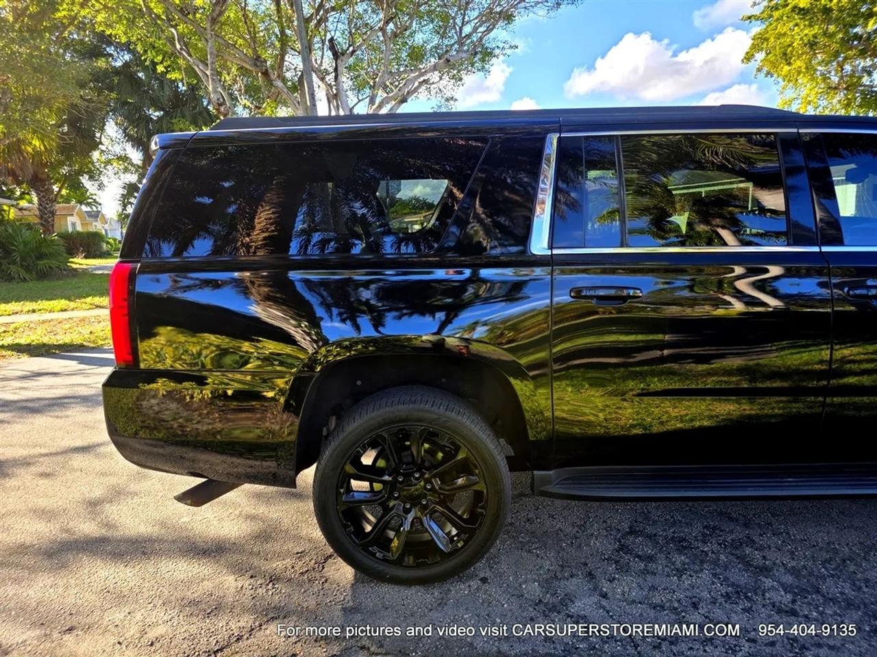 Chevrolet Suburban  2018