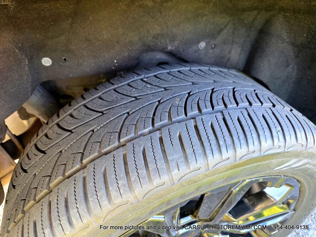 Chevrolet Suburban  2018