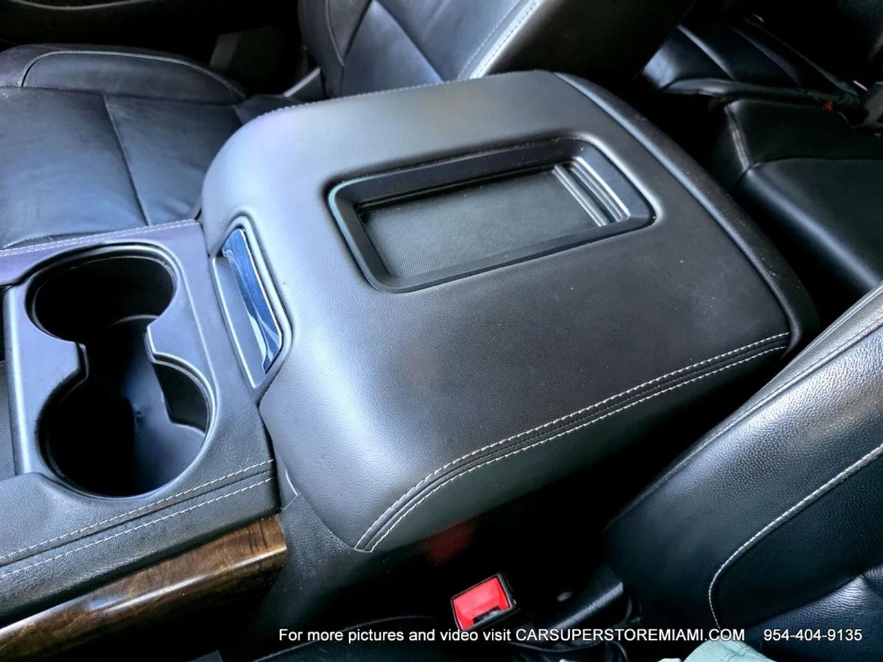 Chevrolet Suburban  2018