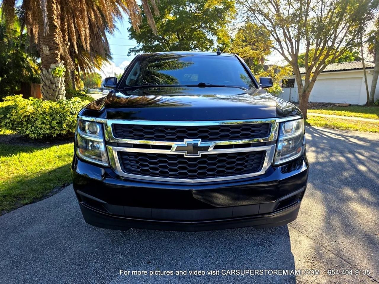 2018 Chevrolet Suburban LT - Photo 15