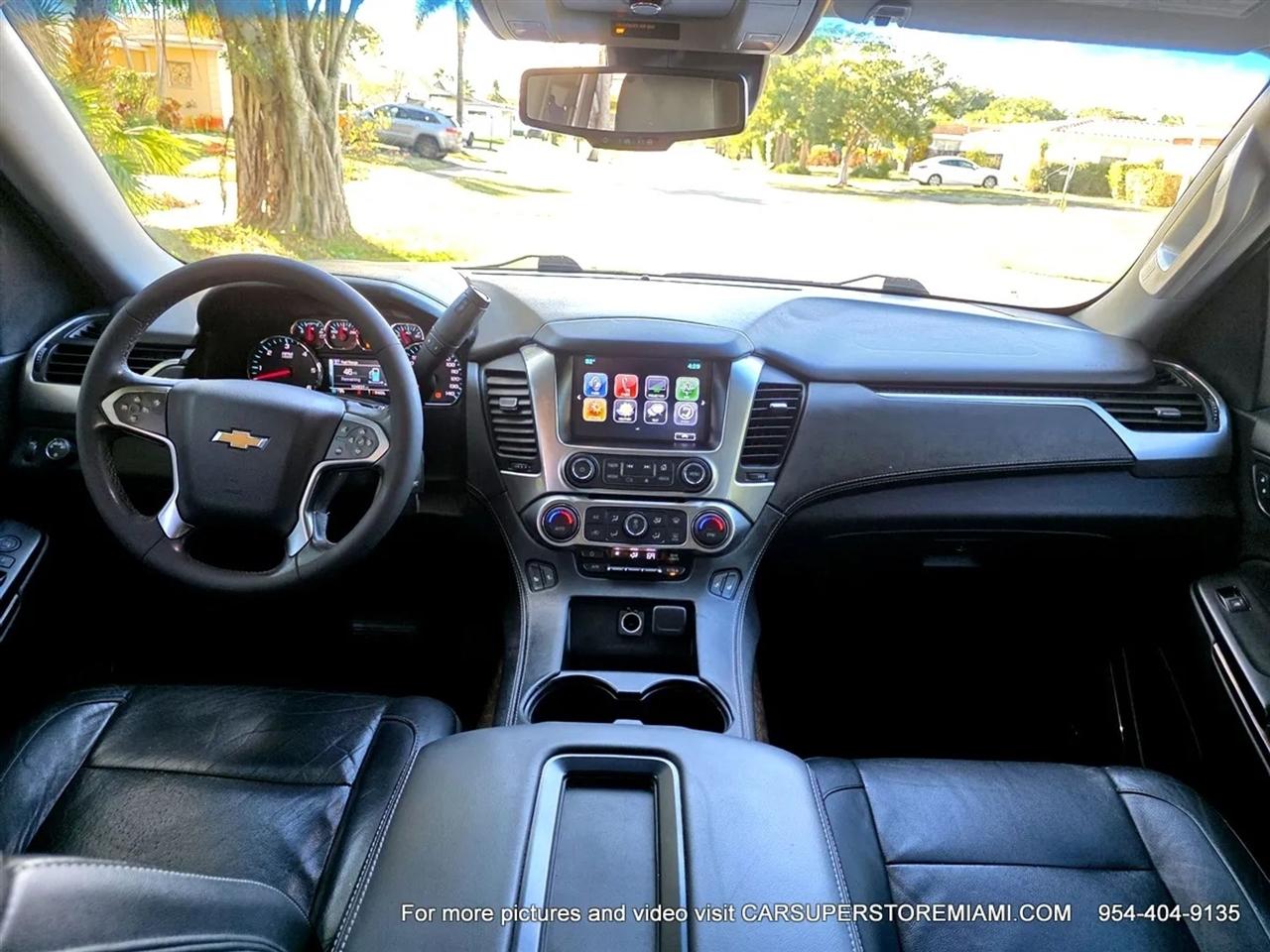 2018 Chevrolet Suburban LT - Photo 21