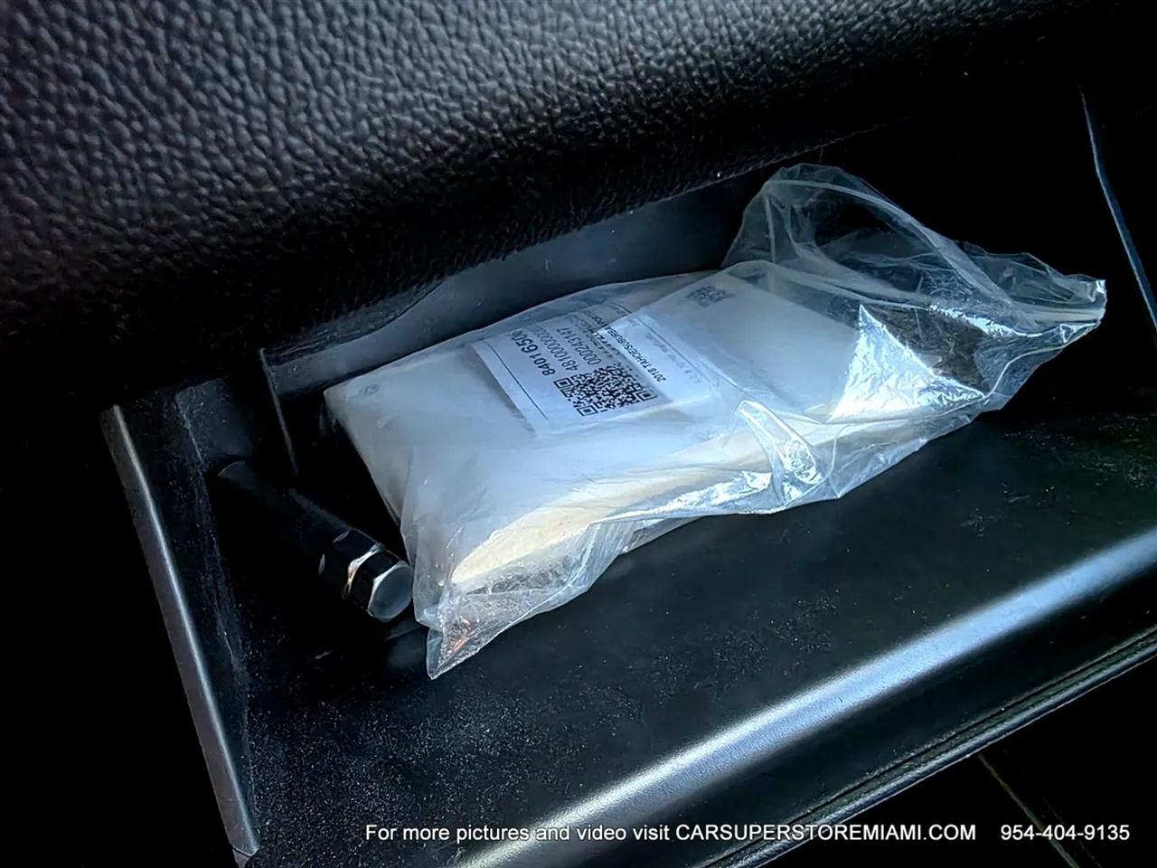 2018 Chevrolet Suburban LT - Photo 52
