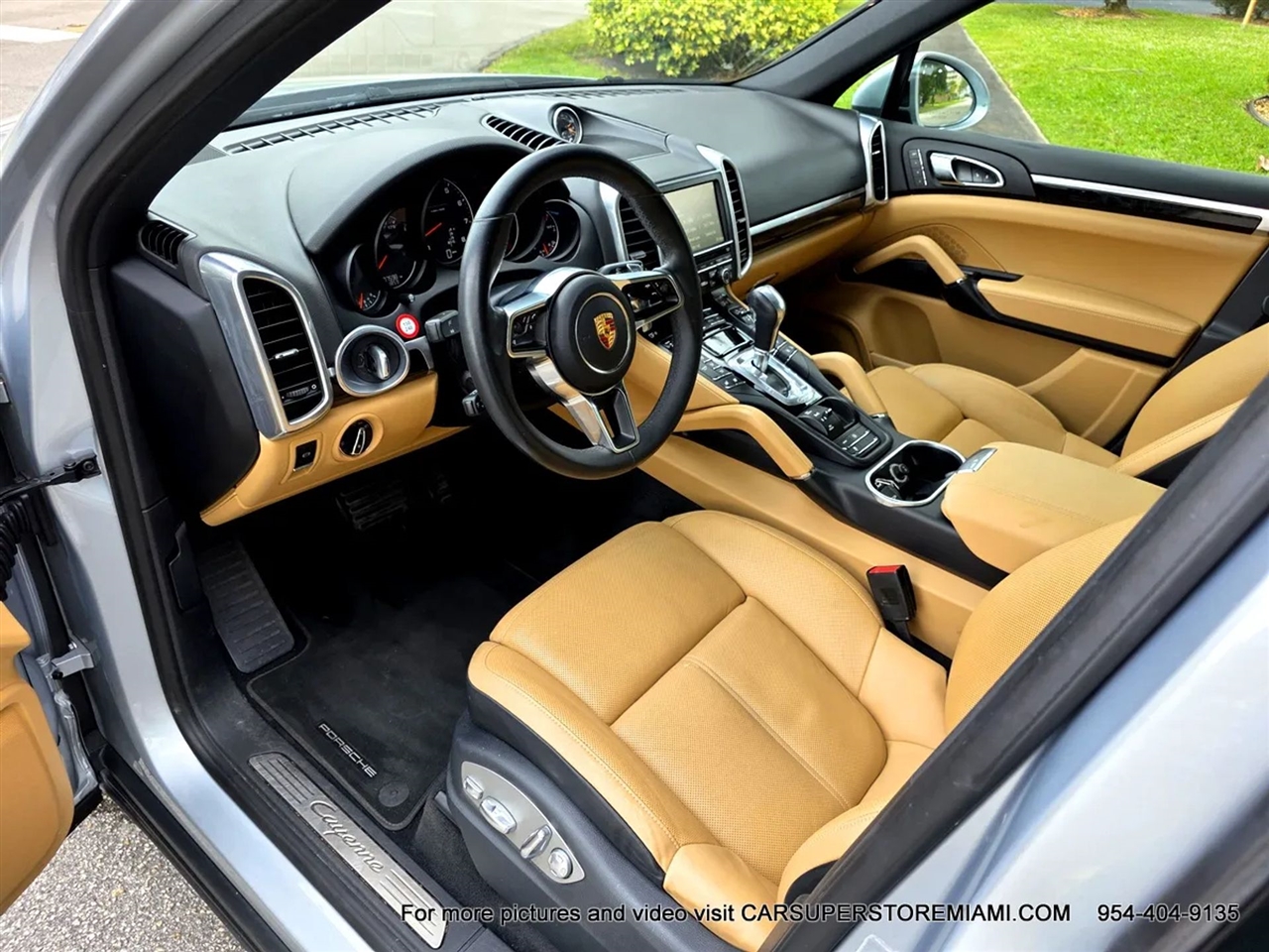 Porsche Cayenne  2016