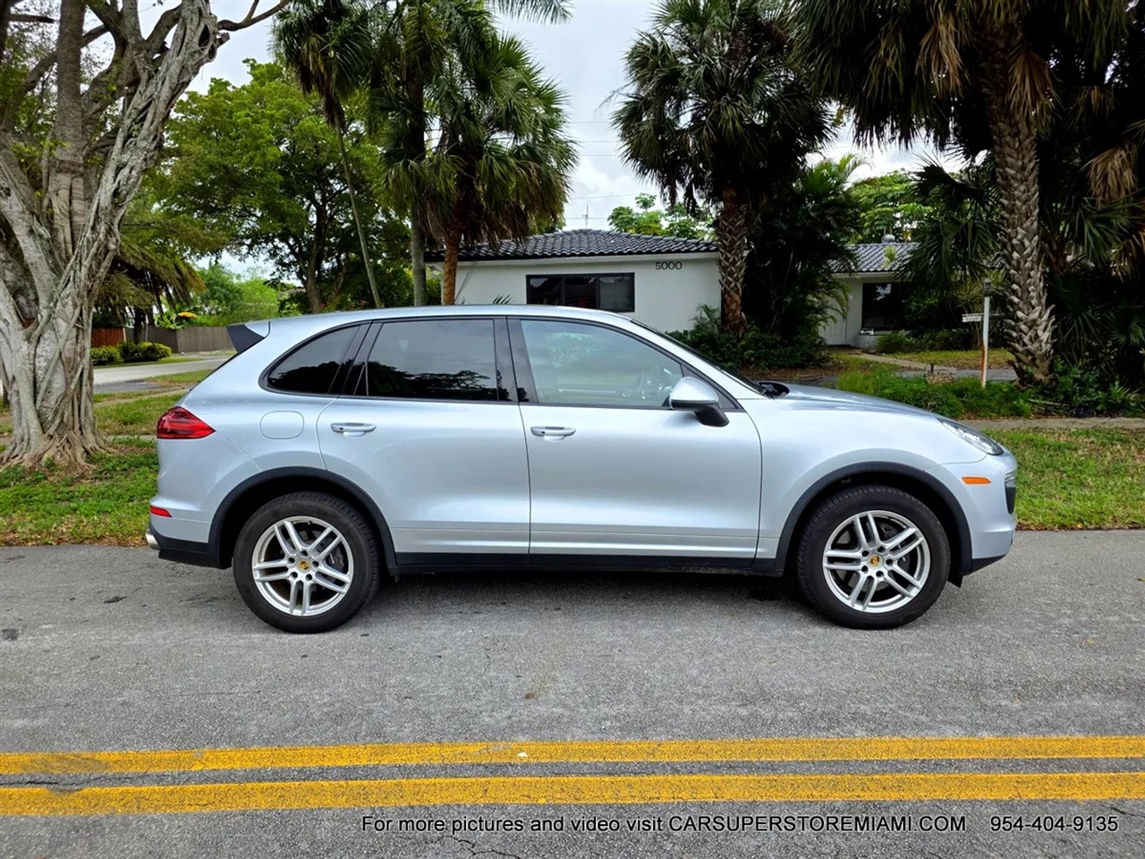 Porsche Cayenne  2016