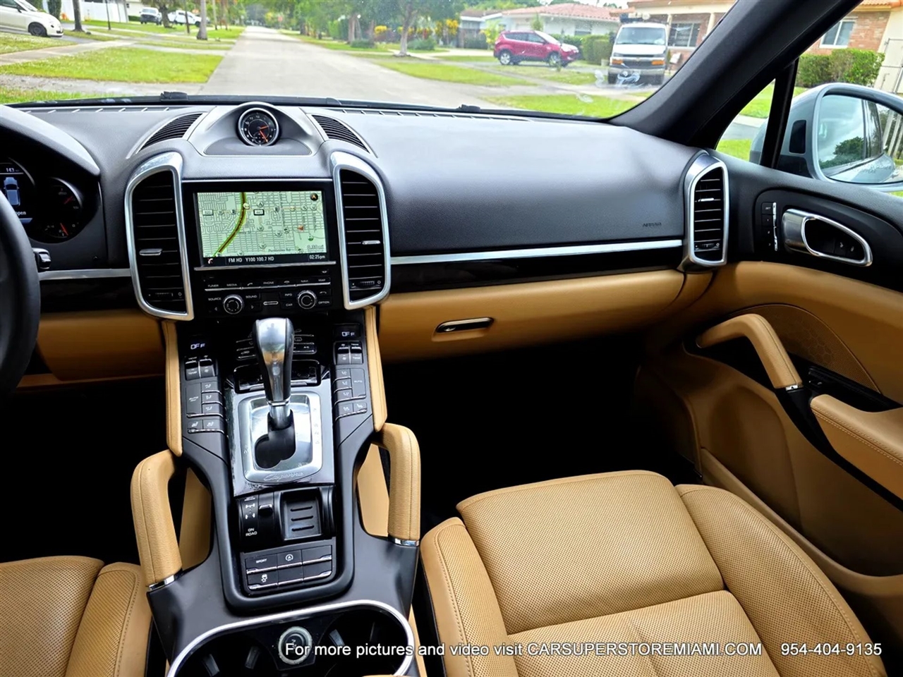 Porsche Cayenne  2016