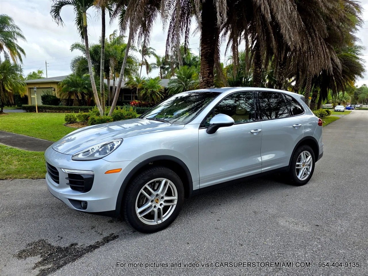Porsche Cayenne  2016