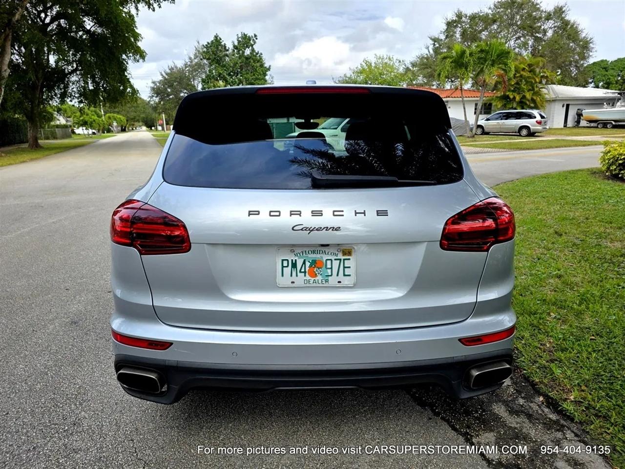 Porsche Cayenne  2016