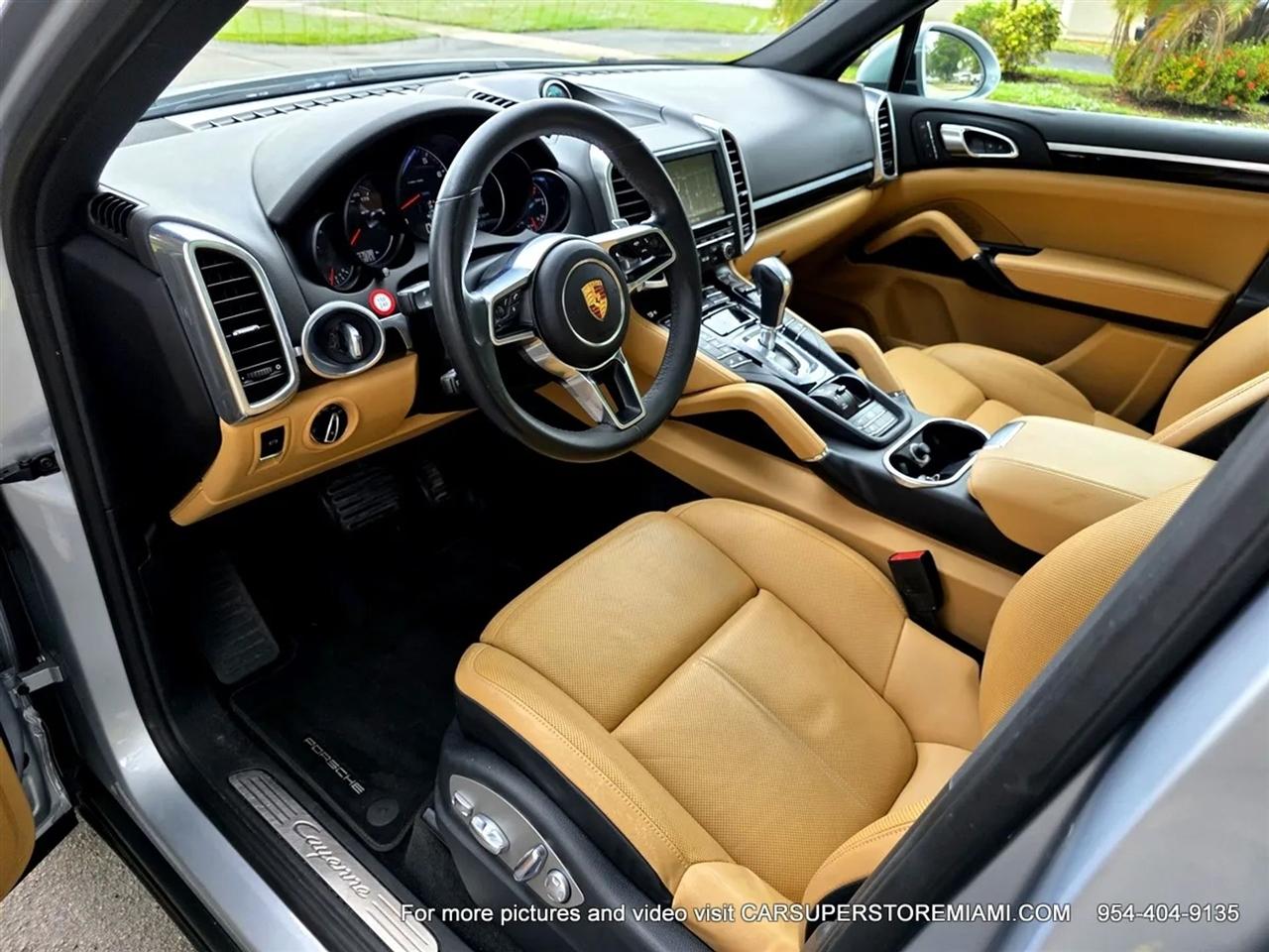 Porsche Cayenne  2016