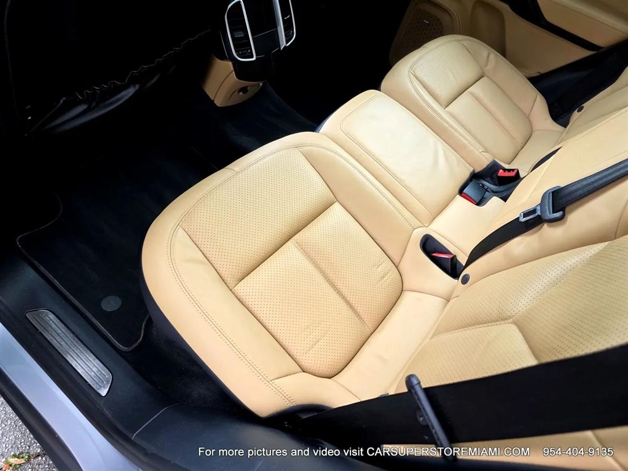 Porsche Cayenne  2016