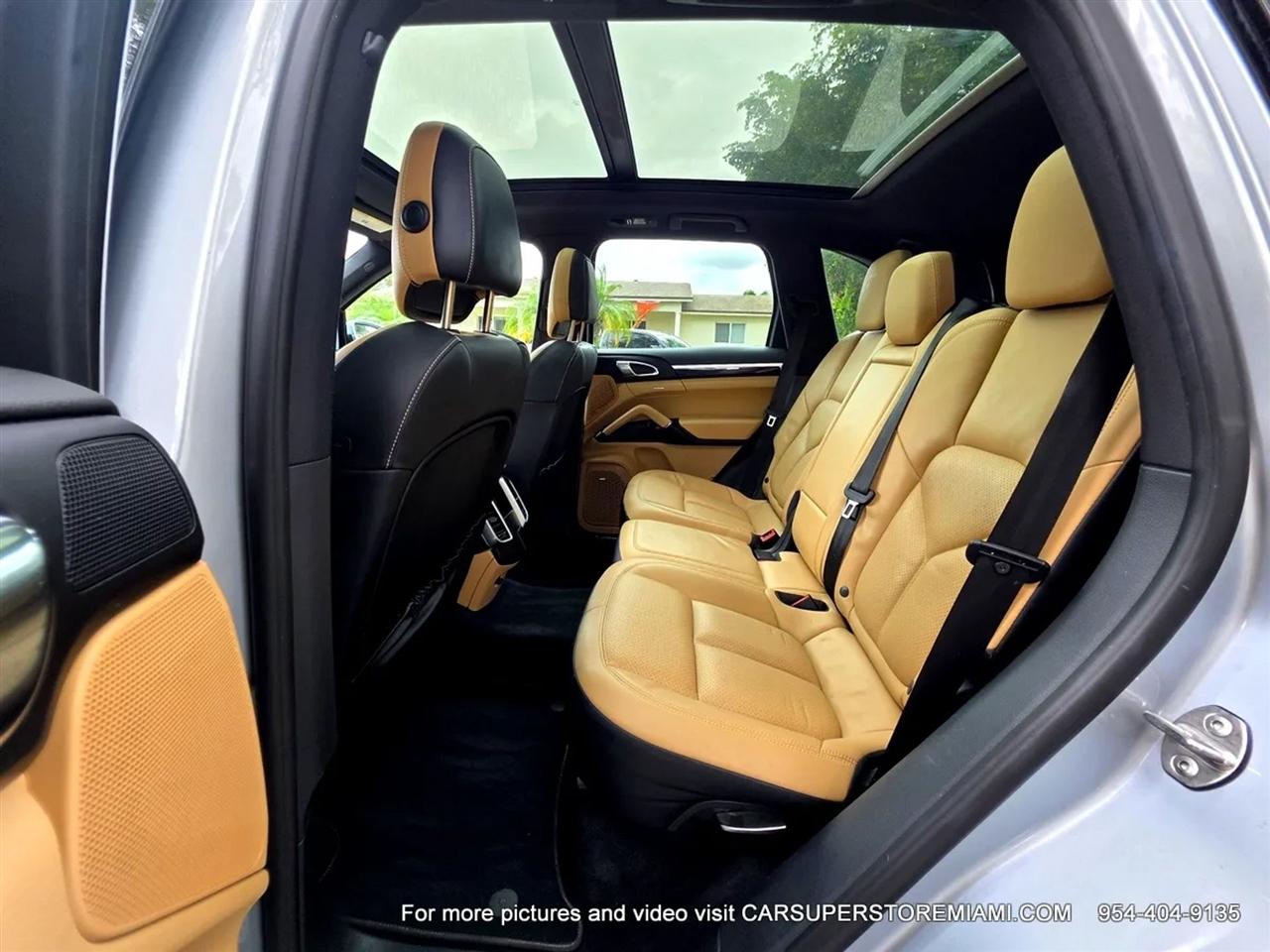 Porsche Cayenne  2016