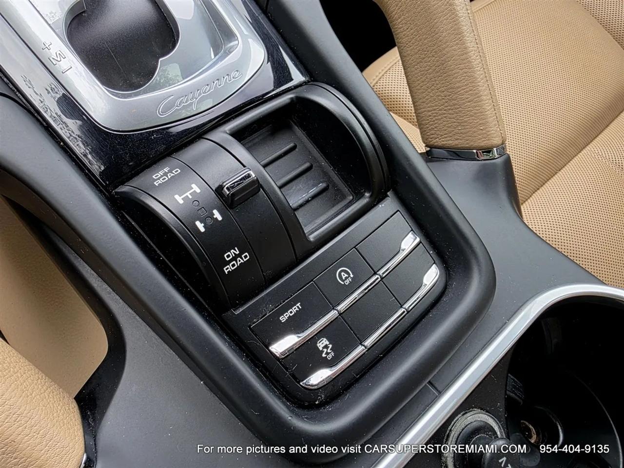 Porsche Cayenne  2016