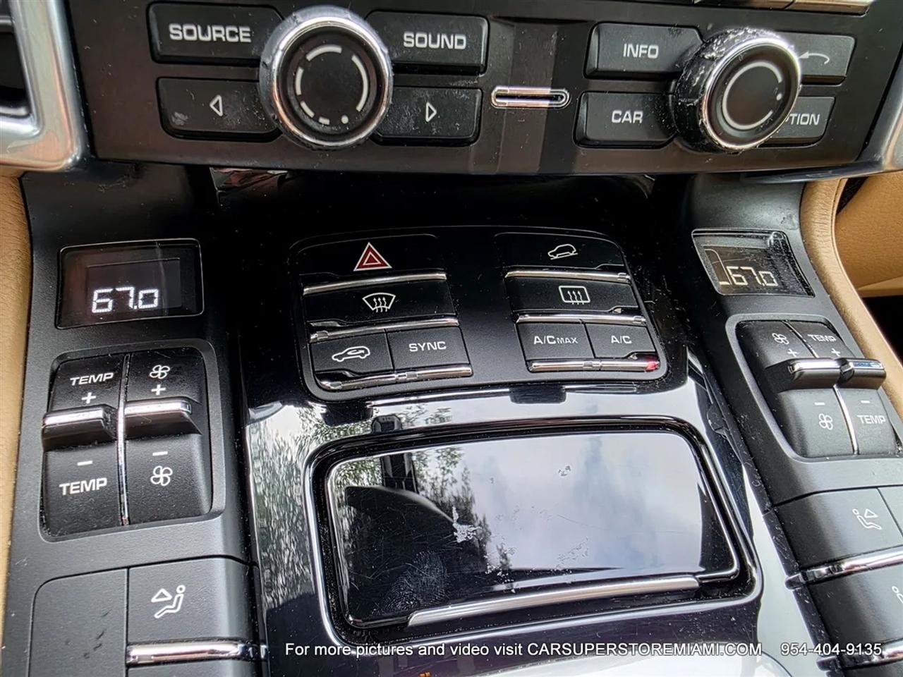 Porsche Cayenne  2016