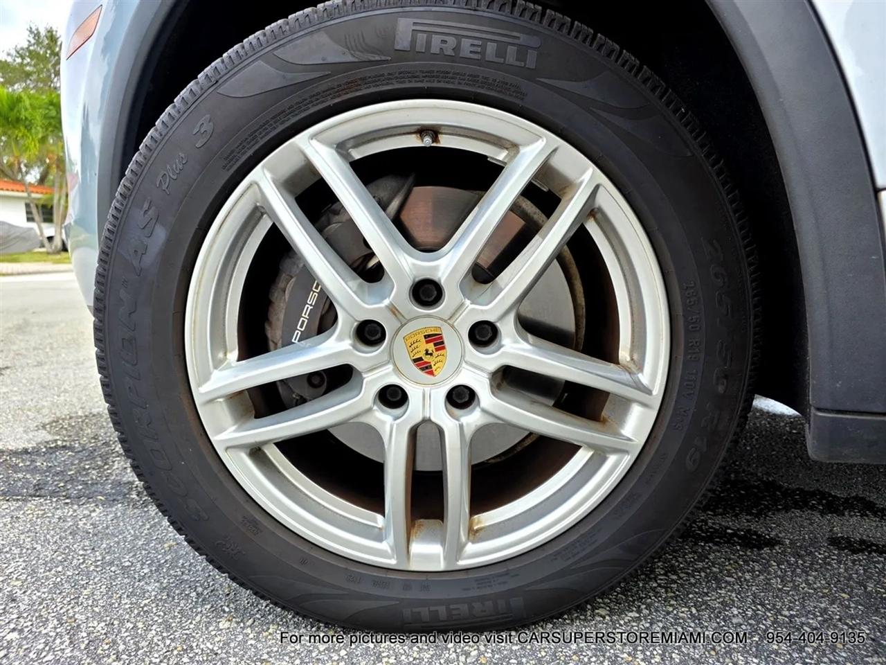 Porsche Cayenne  2016