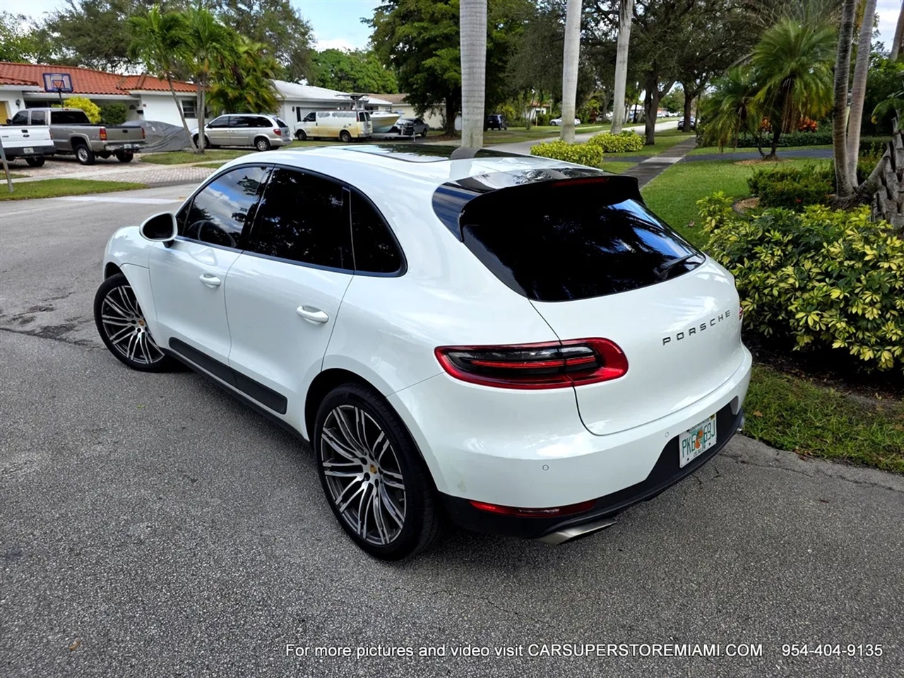 Porsche Macan  2018