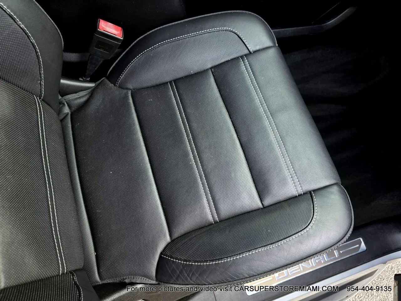 GMC Yukon Denali  2015