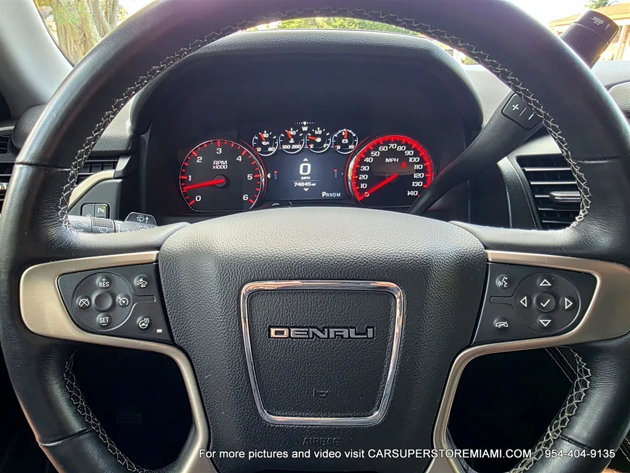 GMC Yukon Denali  2015