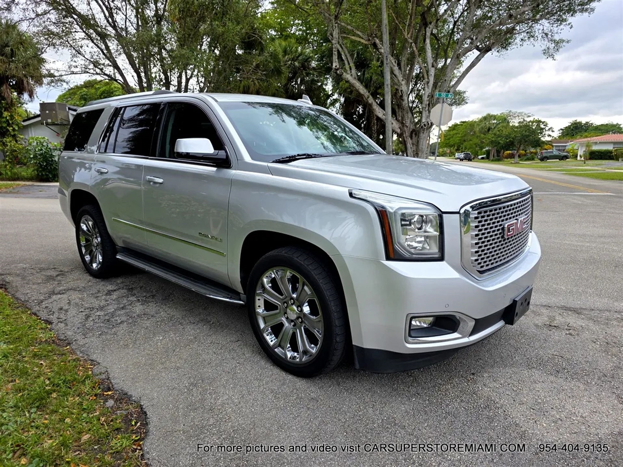 GMC Yukon Denali  2015