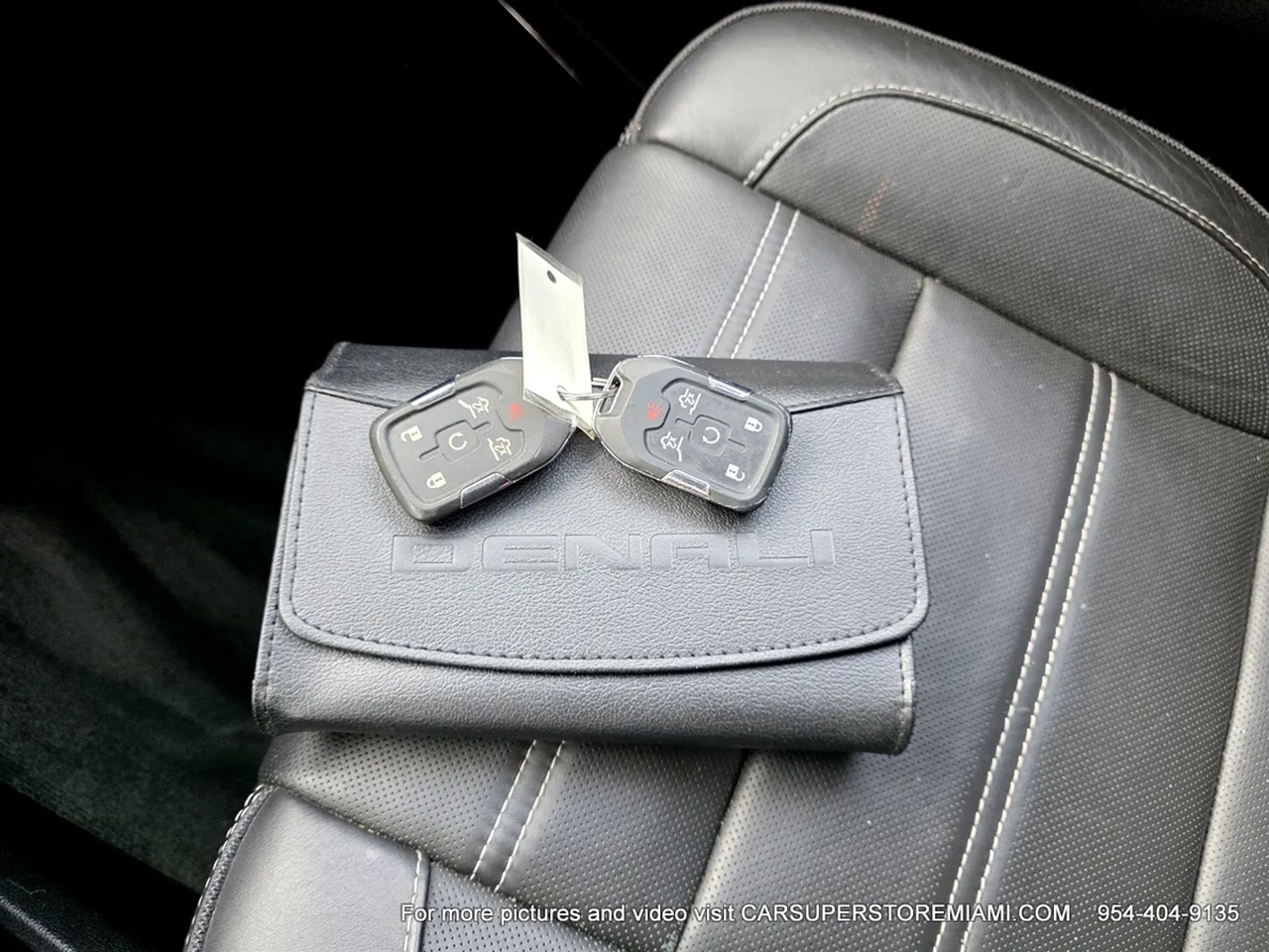 GMC Yukon Denali  2015