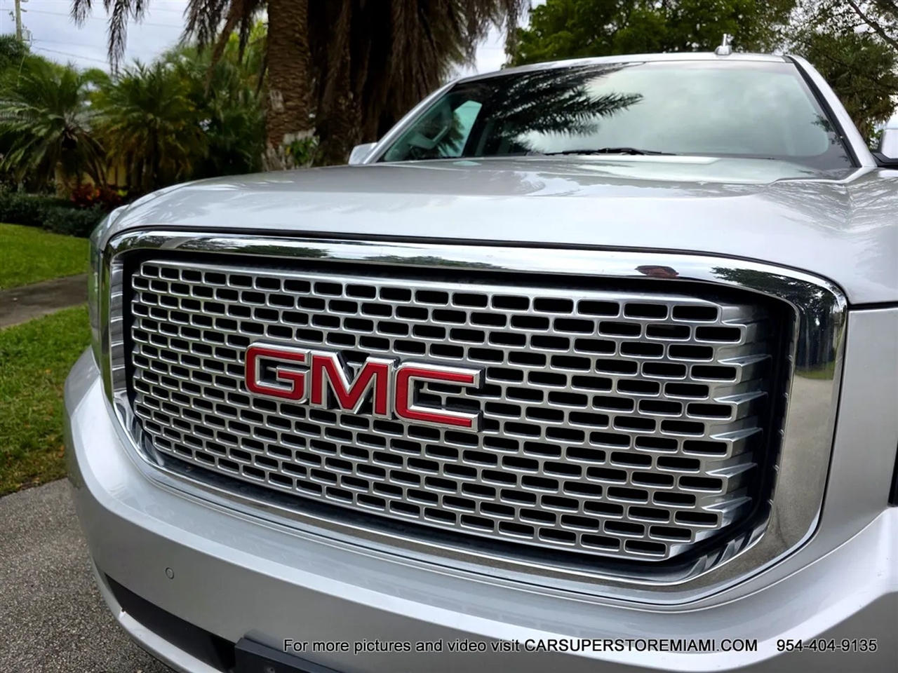 GMC Yukon Denali  2015