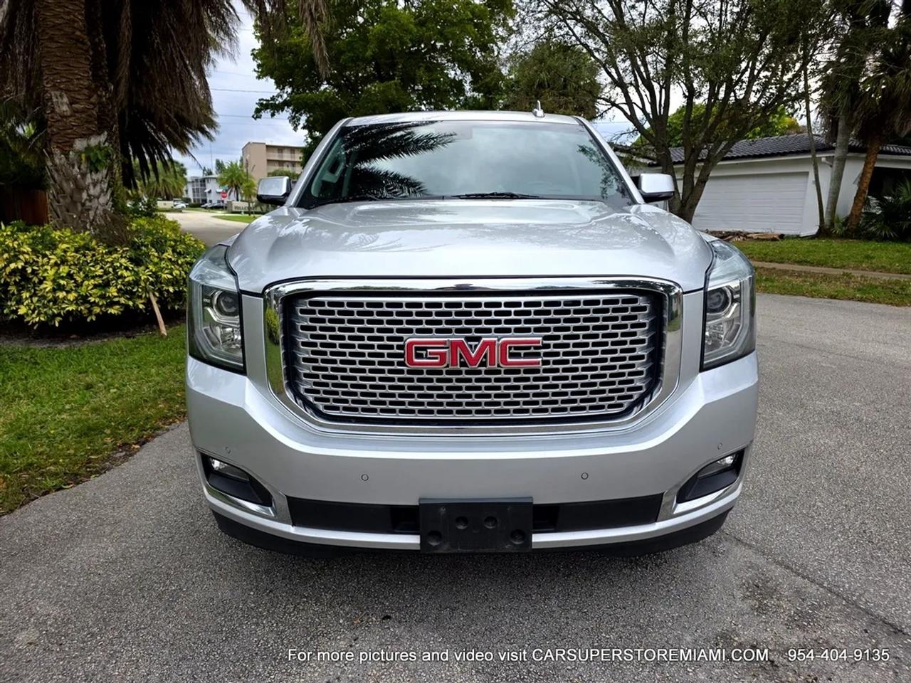 GMC Yukon Denali  2015