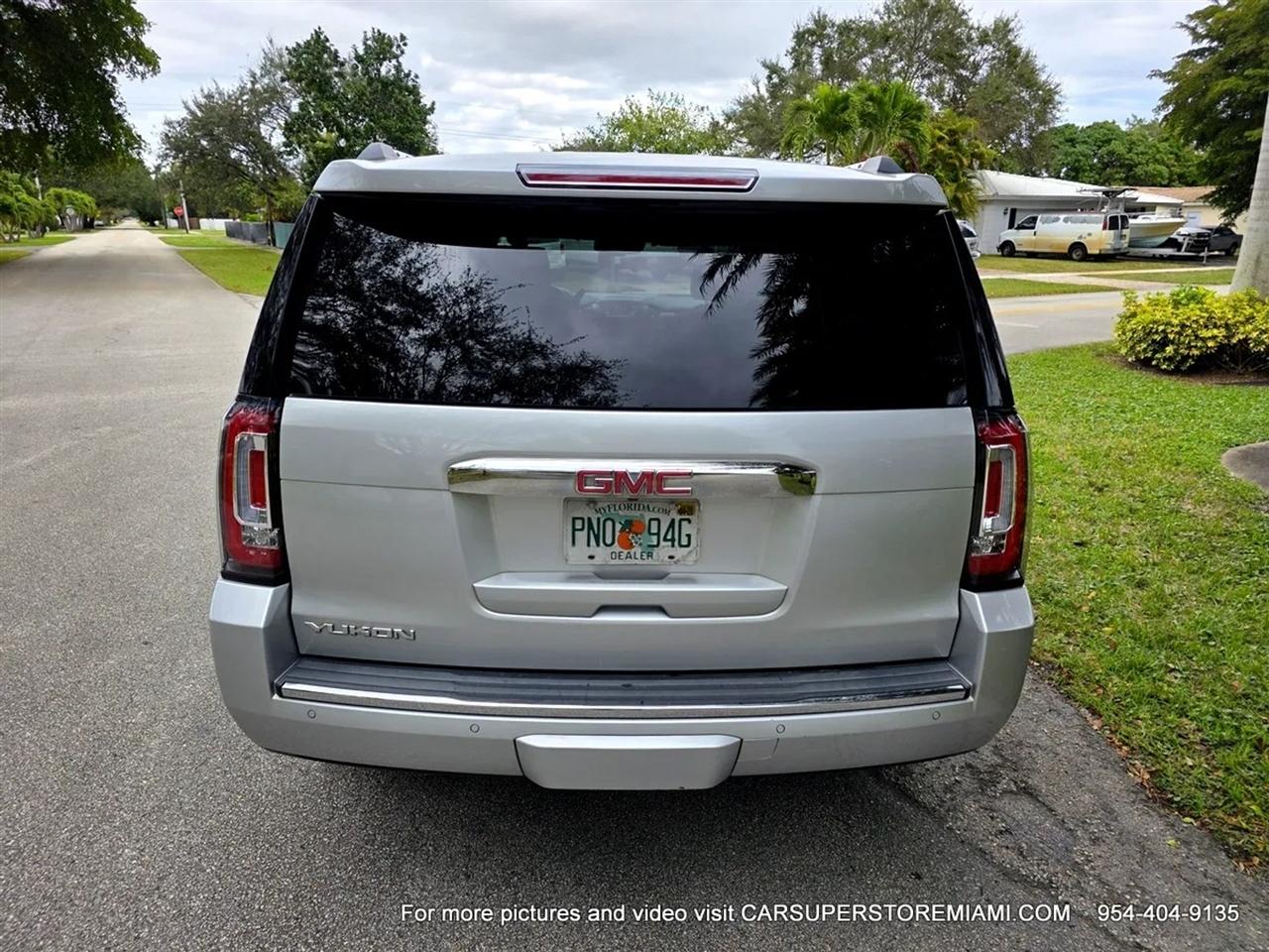 GMC Yukon Denali  2015