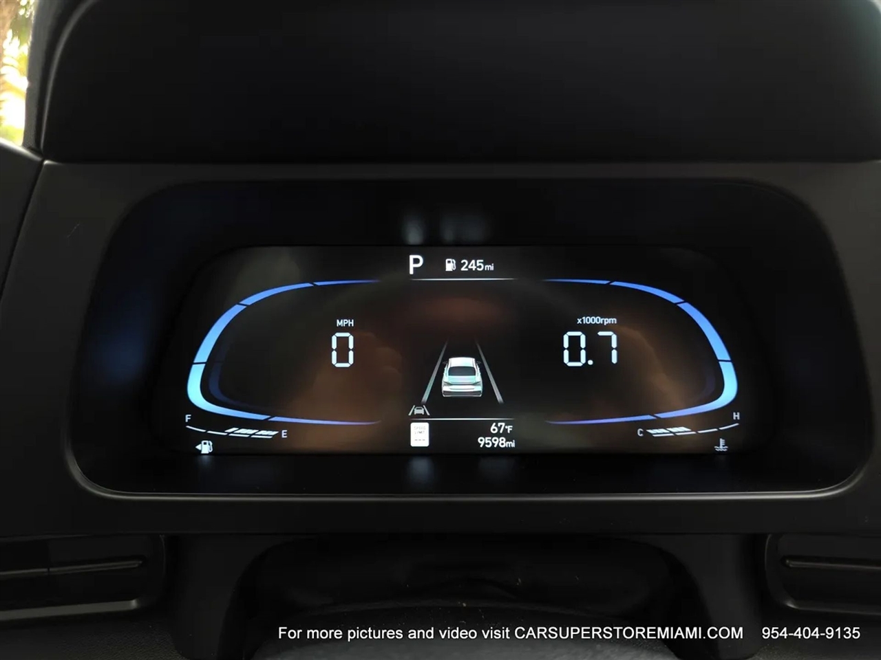 Hyundai Elantra  2025