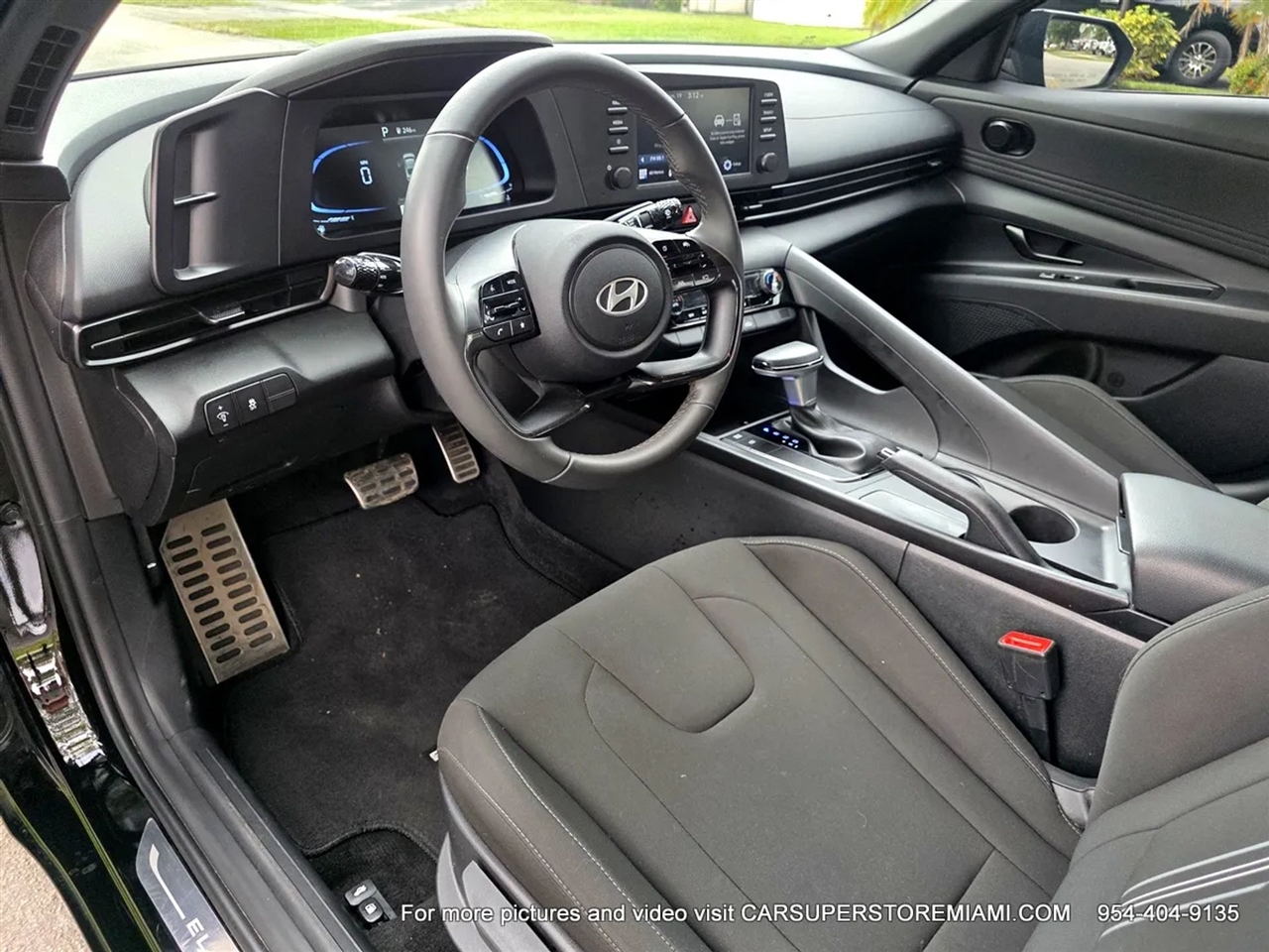 Hyundai Elantra  2025