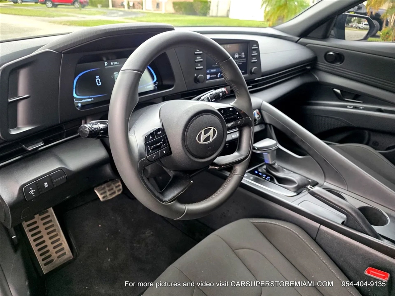 Hyundai Elantra  2025