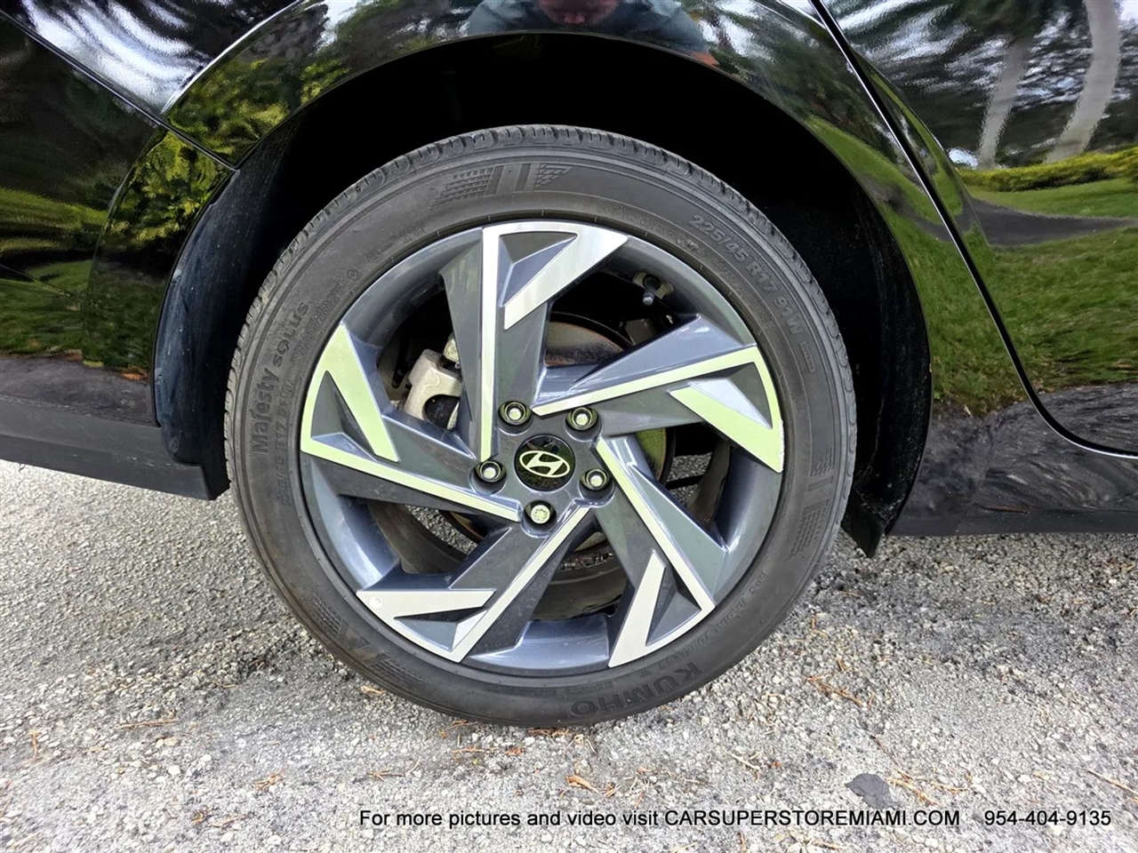 Hyundai Elantra  2025