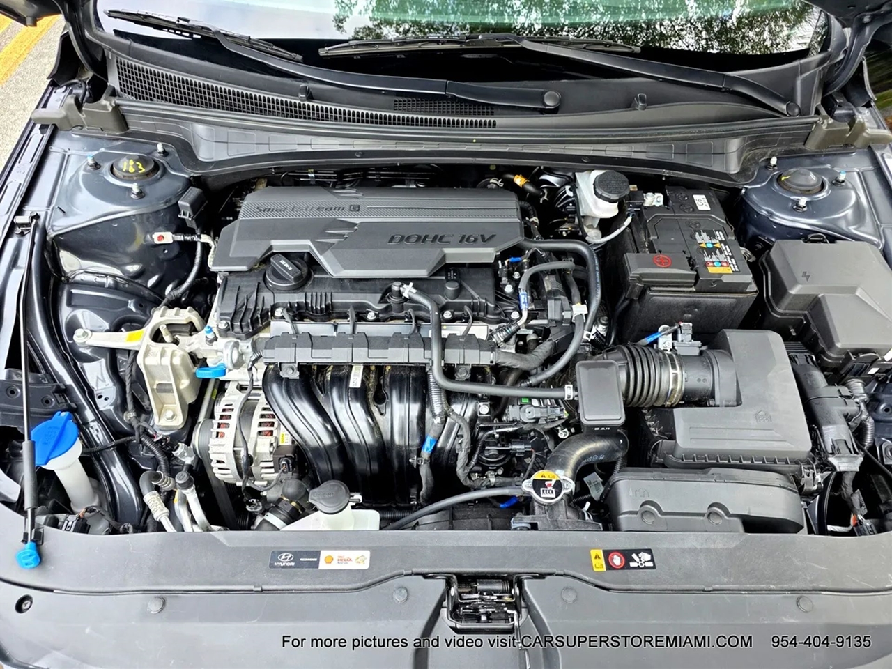 Hyundai Elantra  2025